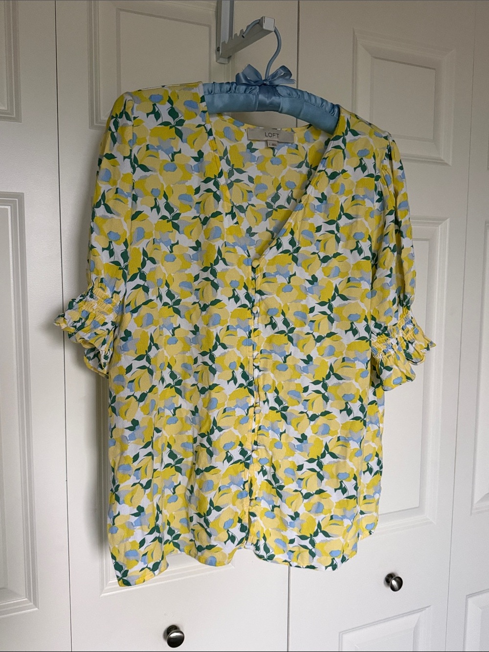 LOFT Yellow Floral V-Neck Ruched Sleeve Blouse
